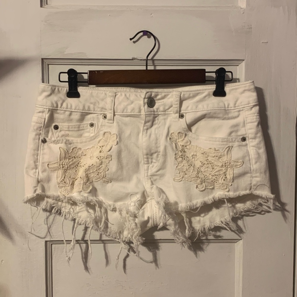 American Eagle White Lace Cut Off Shorts